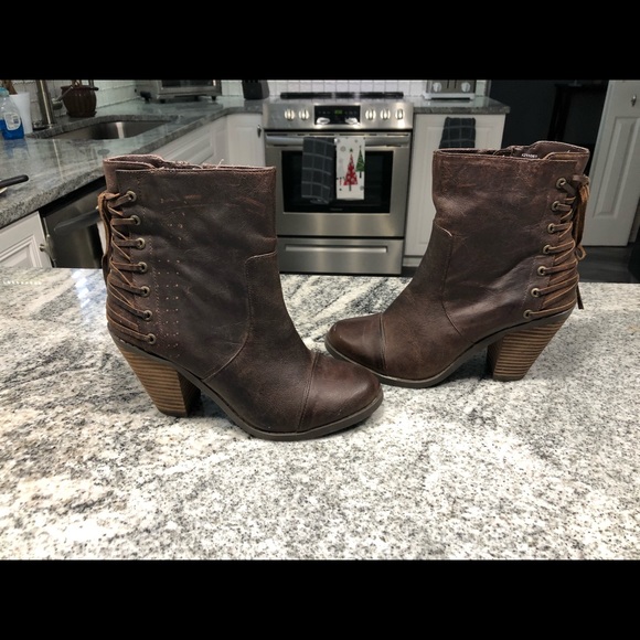 PERU 4 corset leather ankle boots size 6M NEW - Picture 1 of 7